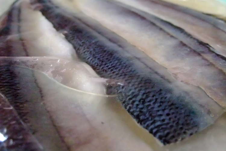 さんま 刺身用秋刀魚の賢い保存法 レシピ 作り方 By S Midori クックパッド