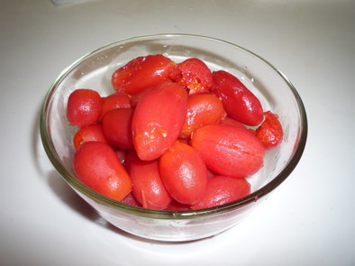 簡単☆ミニトマトの湯むきの写真