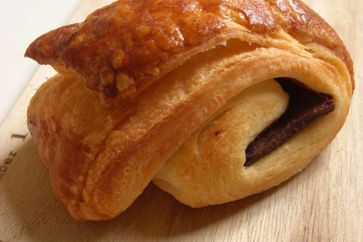 寝かせて焼いてね チョコクロワッサン レシピ 作り方 By リオリオプリン クックパッド 簡単おいしいみんなのレシピが376万品