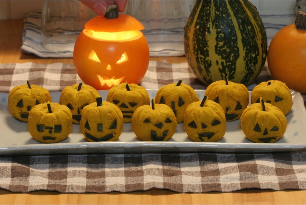 気ままに作る ハロウィンかぼちゃの作り方手縫いok 動画ではミシンを使用しています 型紙作らずに長方形に切って縫い合わせるだけ How To Make A Jack O Lantern 50pcsハロウィーンカボチャの茎のフルーツプラスチック茎カボチャ材料を作る Vladatk Kim Ba