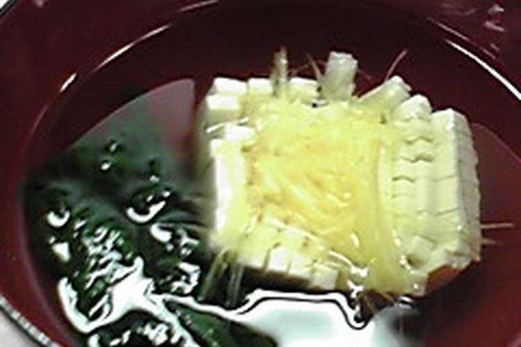 菊花豆腐のお吸い物 レシピ 作り方 By Yui クックパッド 簡単おいしいみんなのレシピが354万品