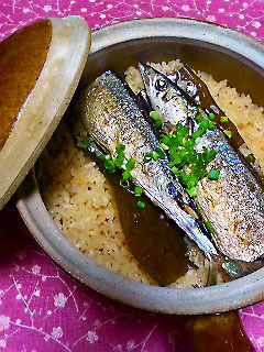 秋刀魚の土鍋ご飯の画像