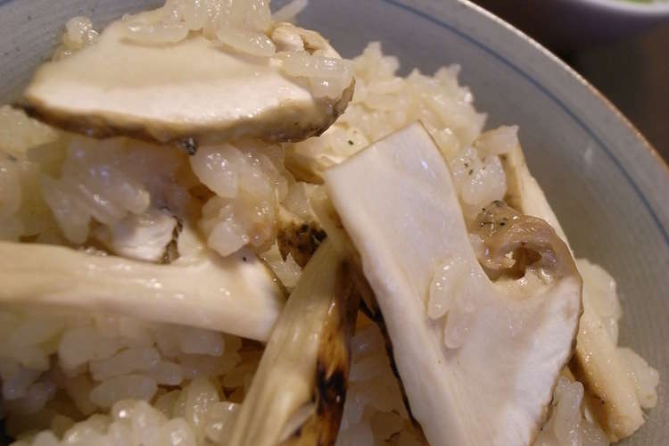 秋がキター みんな笑顔の松茸ごはん レシピ 作り方 By かず猫 クックパッド 簡単おいしいみんなのレシピが358万品