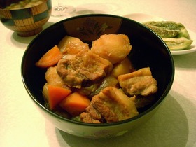 厚切り豚バラの肉じゃが