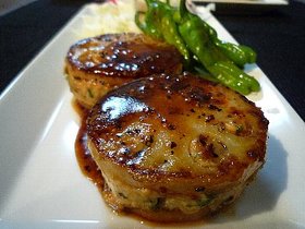 シソ香るレンコンの挟み焼き