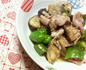 ✿定番で簡単❀豚肉の✿ナスピー味噌炒め