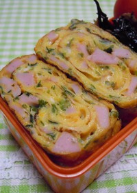 お弁当✿魚肉ソーセージと青海苔の卵焼き♡