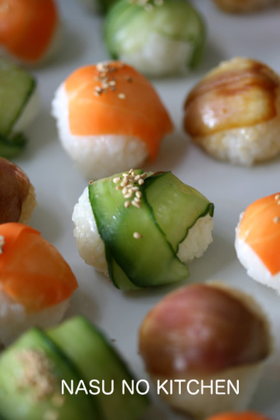 【カラフル野菜てまり寿司】の写真