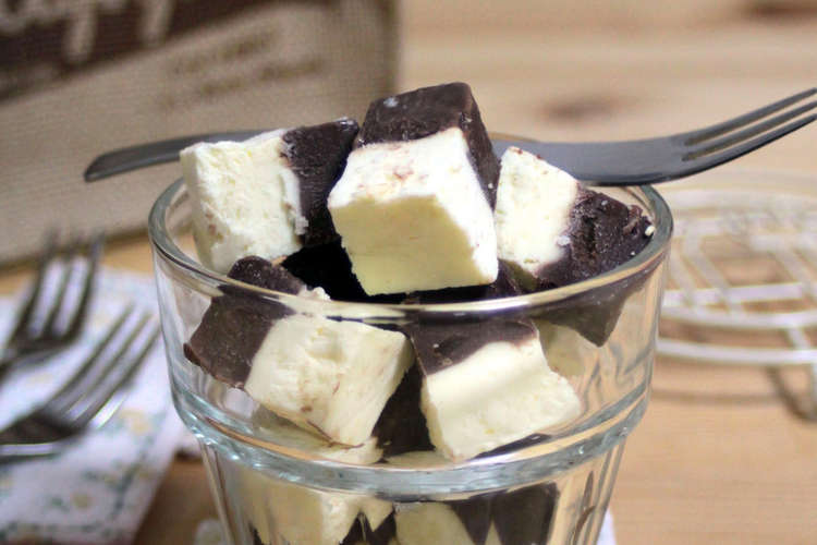 材料４つ なめらか生チョコチーズキューブ レシピ 作り方 By くみんちゅキッチン クックパッド 簡単おいしいみんなのレシピが359万品