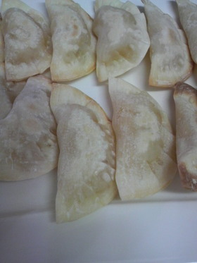 餃子の皮でアップルパイ?!