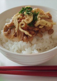 カリカリ揚げのキムチ納豆ご飯