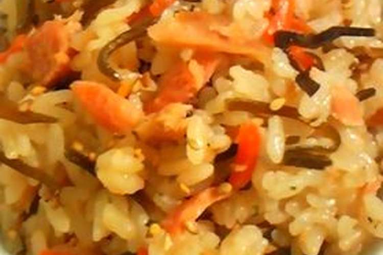 鮭フレークと塩昆布の炊き込みご飯 簡単 レシピ 作り方 By みいゆ クックパッド 簡単おいしいみんなのレシピが352万品