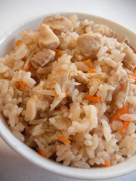 鶏とごぼう炊き込みご飯