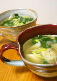 簡単☆中華スープ（ワンタン皮入り）