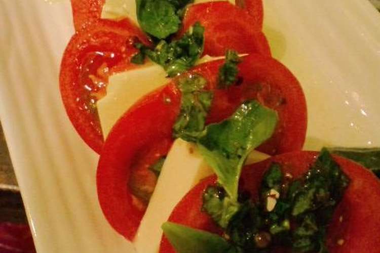 トマトと豆腐のサラダ バジルドレッシング レシピ 作り方 By いとなみ クックパッド 簡単おいしいみんなのレシピが357万品