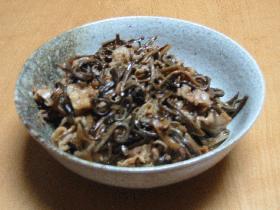 ☆母の味★豚肉とぜんまいの甘辛煮☆