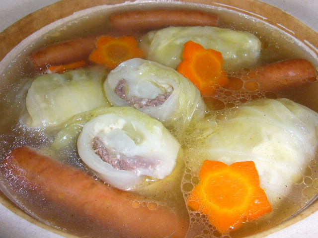 もち入りロールキャベツの鍋の画像
