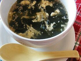 簡単♪ほたてとわかめのスープ