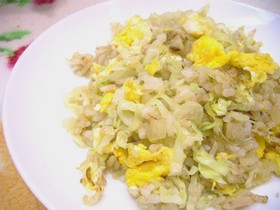 簡単♥さっぱり♥ツナマヨ&キャベツ炒飯