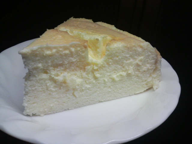 何コレ！シュワっ♪白い半熟チーズケーキの画像