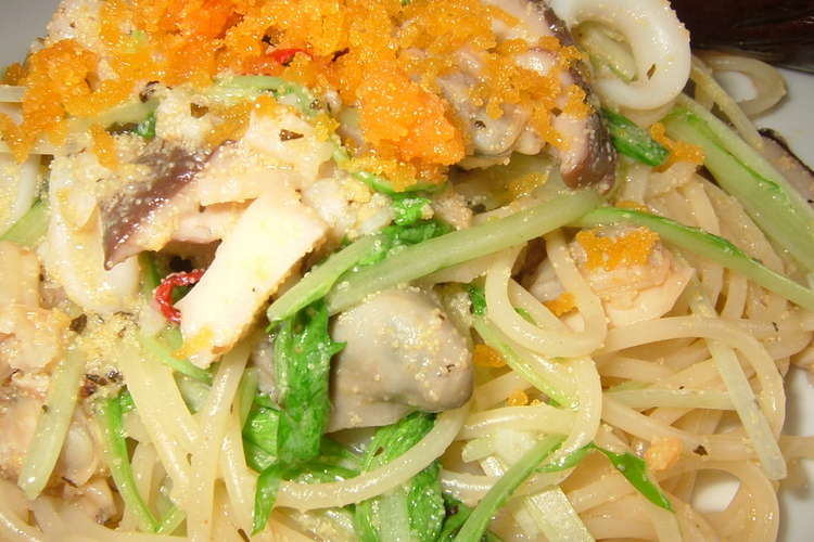 からすみと水菜のシーフードパスタ レシピ 作り方 By Emi61 クックパッド 簡単おいしいみんなのレシピが352万品