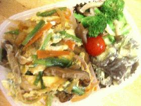 野菜の卵とじ丼弁当
