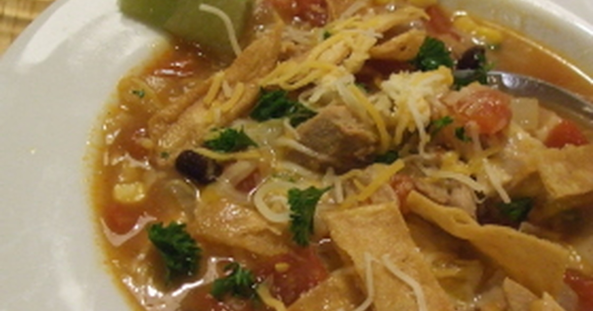 低カロリースロークッカーチキントルティーヤスープのレシピ