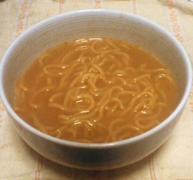 お湯で溶かすだけ!簡単味噌ラーメンスープ
