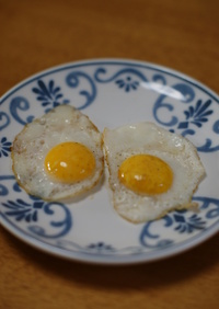 ✿✿ウズラ卵で✿ちっちゃい目玉焼き✿✿