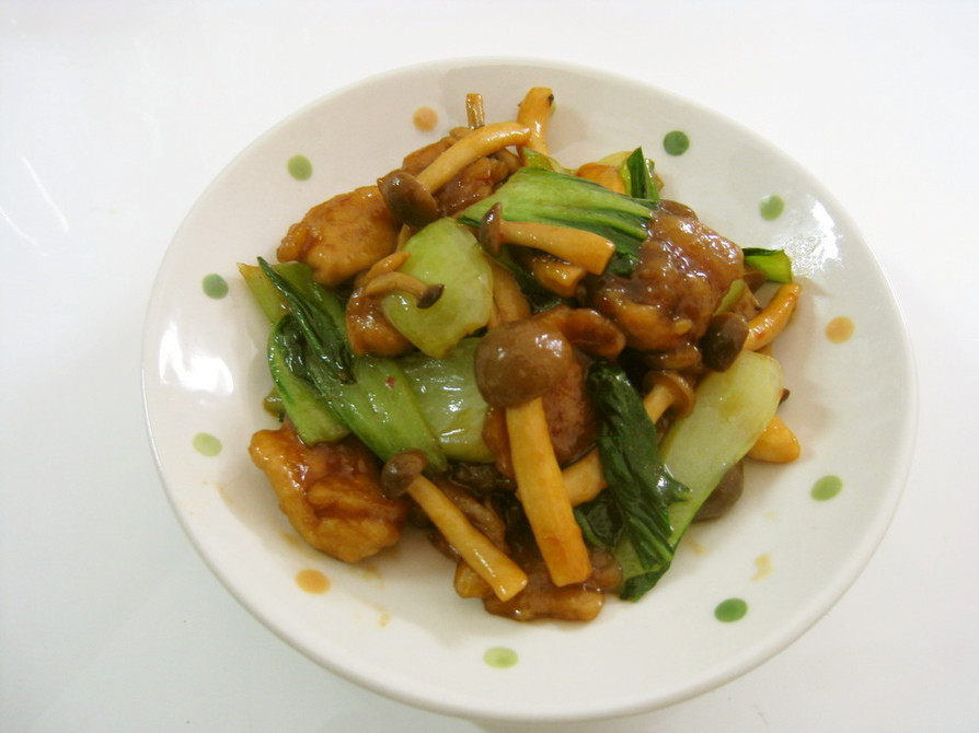 チンゲン菜と豚肉の中華風ピリ辛炒め