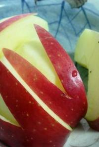 「リンゴのうさぎ」