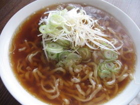 手作りスープで醤油ラーメン!