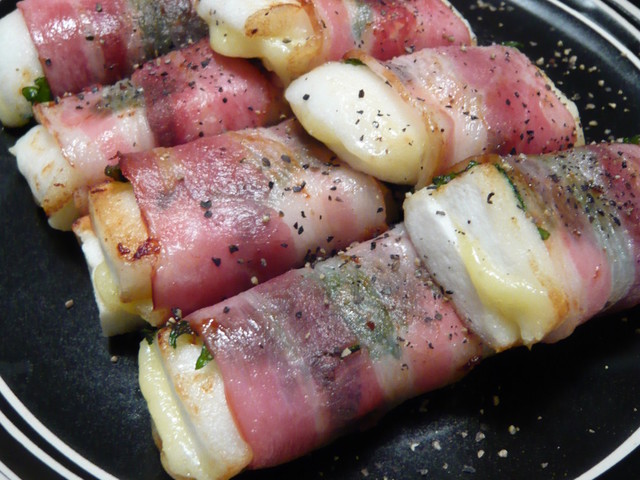 はんぺんとチーズの大葉ベーコン巻き レシピ 作り方 By まぁーあ クックパッド 簡単おいしいみんなのレシピが360万品