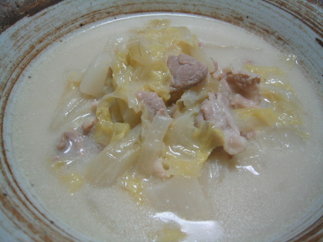 玉葱た～っぷり★白菜と豚肉のミルクスープの画像