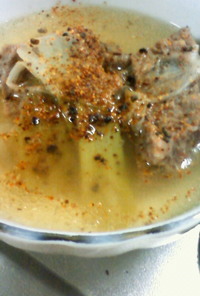 ソルロンタン　スープ　（牛煮込みスープ）