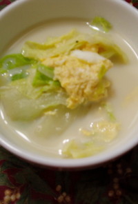 白菜＆玉子の中華ミルクスープ