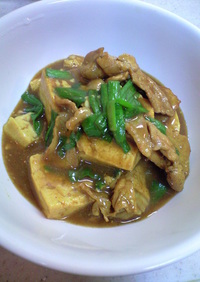 カレー味の豚ニラ豆腐