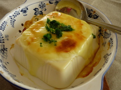 絹ごし豆腐のチーズ焼きの写真