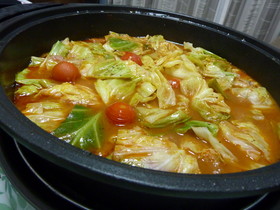 カレー風味のスパイシートマト鍋