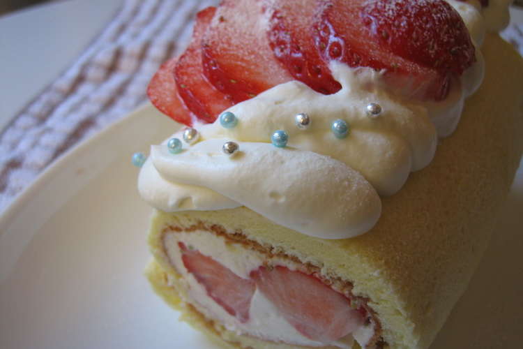 卵一個でロールケーキ クリスマス レシピ 作り方 By いごりん クックパッド 簡単おいしいみんなのレシピが355万品