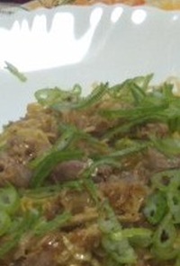 【中華三昧】豚こまで塩こってり焼きそば風