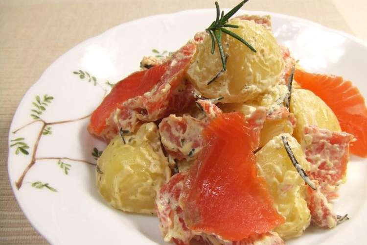 ローズマリー風味のサーモンポテト レシピ 作り方 By Vegeful クックパッド 簡単おいしいみんなのレシピが365万品