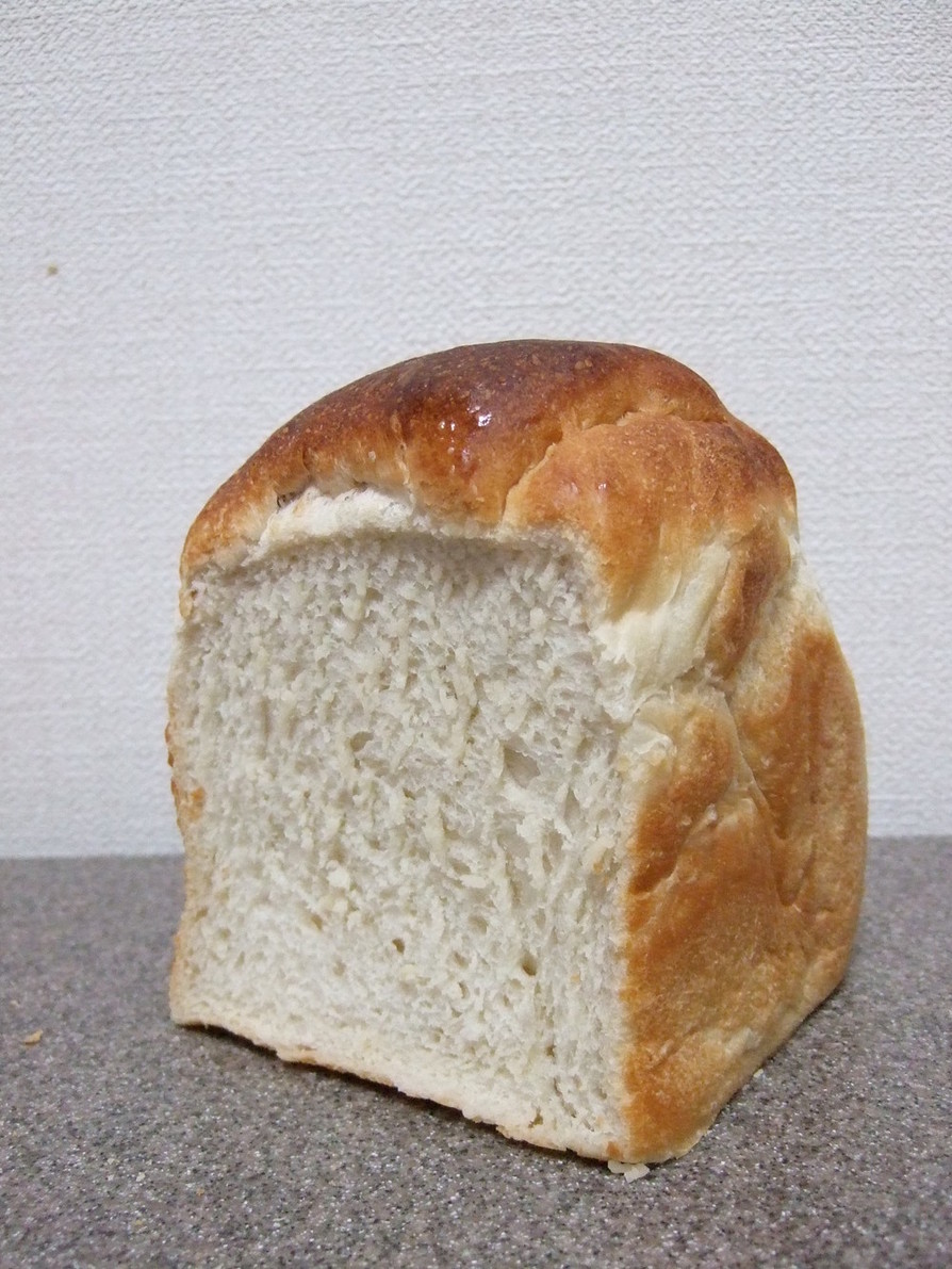 ホシノ酵母で シンプル食パンの画像