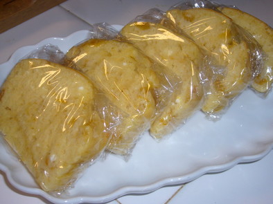 缶詰マンゴーのパウンドケーキの写真
