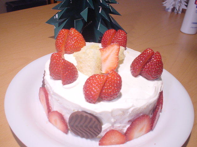 ふんわり苺クリームのクリスマスケーキの画像