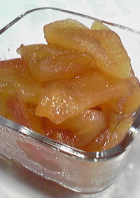 バルサミコ酢の酸味でりんごジャム