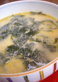 ☯韓国風☯濃厚胡麻のわかめ美容スープ。
