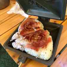 みんなが作ってる ホットサンドメーカー 焼きおにぎりのレシピ クックパッド 簡単おいしいみんなのレシピが348万品