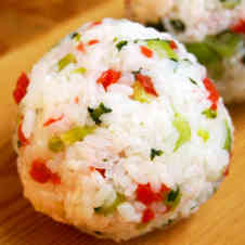 みんなが作ってる カリカリ梅 おにぎりのレシピ クックパッド 簡単おいしいみんなのレシピが357万品