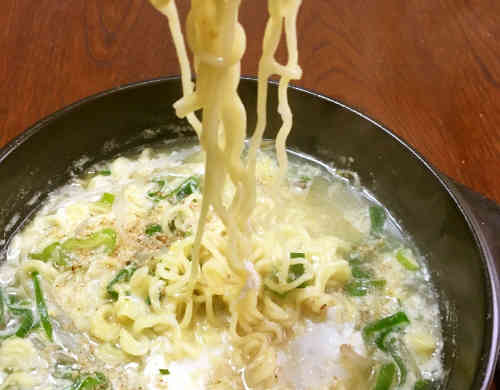 みんなが作ってる インスタントラーメン鍋 豚骨のレシピ クックパッド 簡単おいしいみんなのレシピが360万品